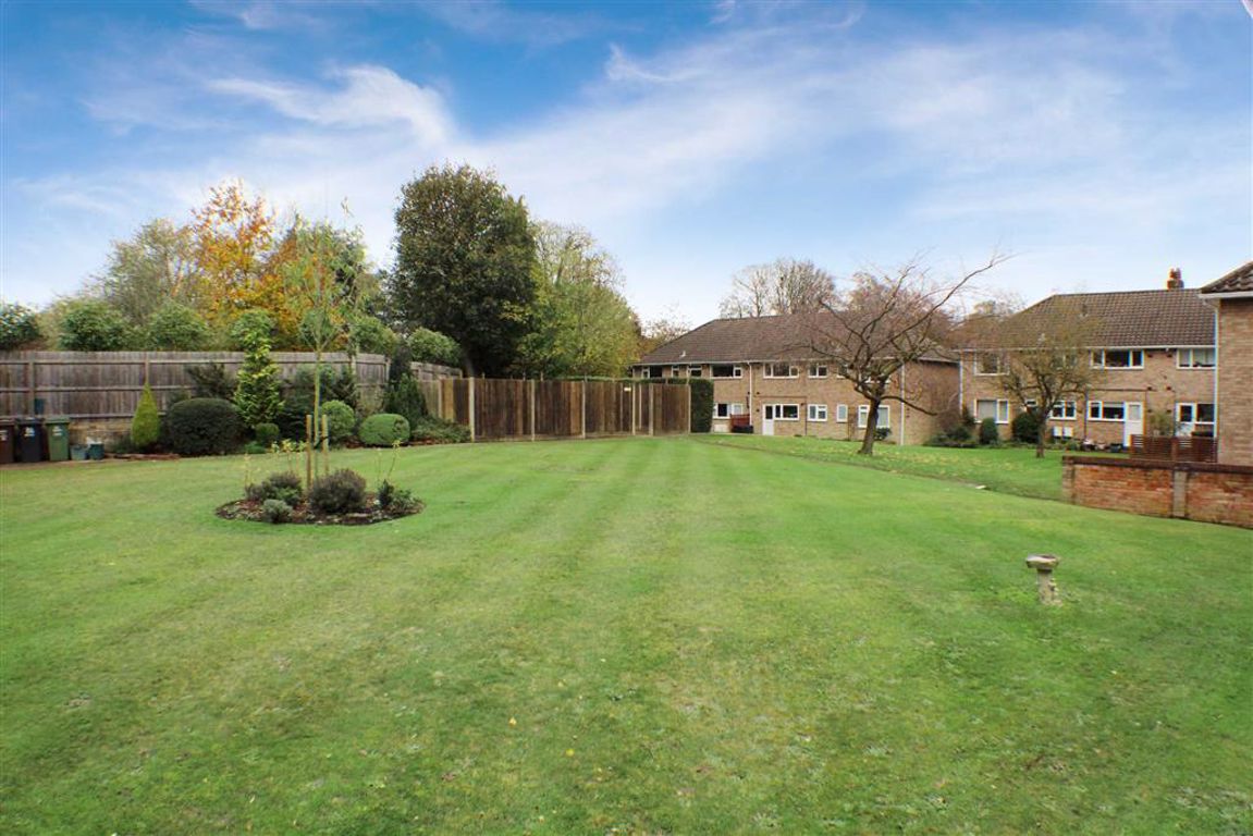 2 bedroom Flat for rent in St. Albans