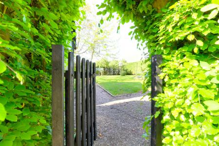 Wendy House Garden
