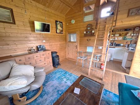 Wendy House Lounge