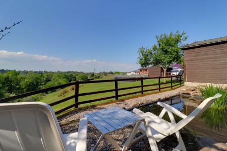Private Seating Area