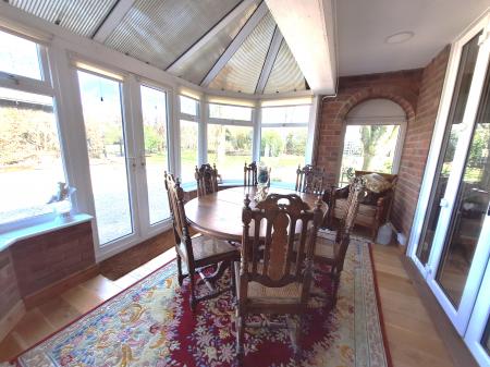 Dining Room/Conservatory