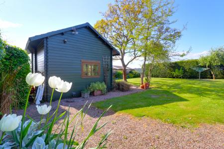 Wendy House Garden