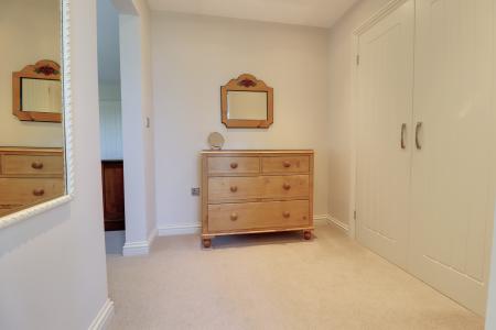 Bed 2 Dressing Room
