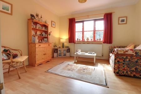 Sitting/Dining Room