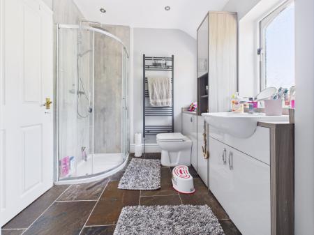 Bath/Shower Room