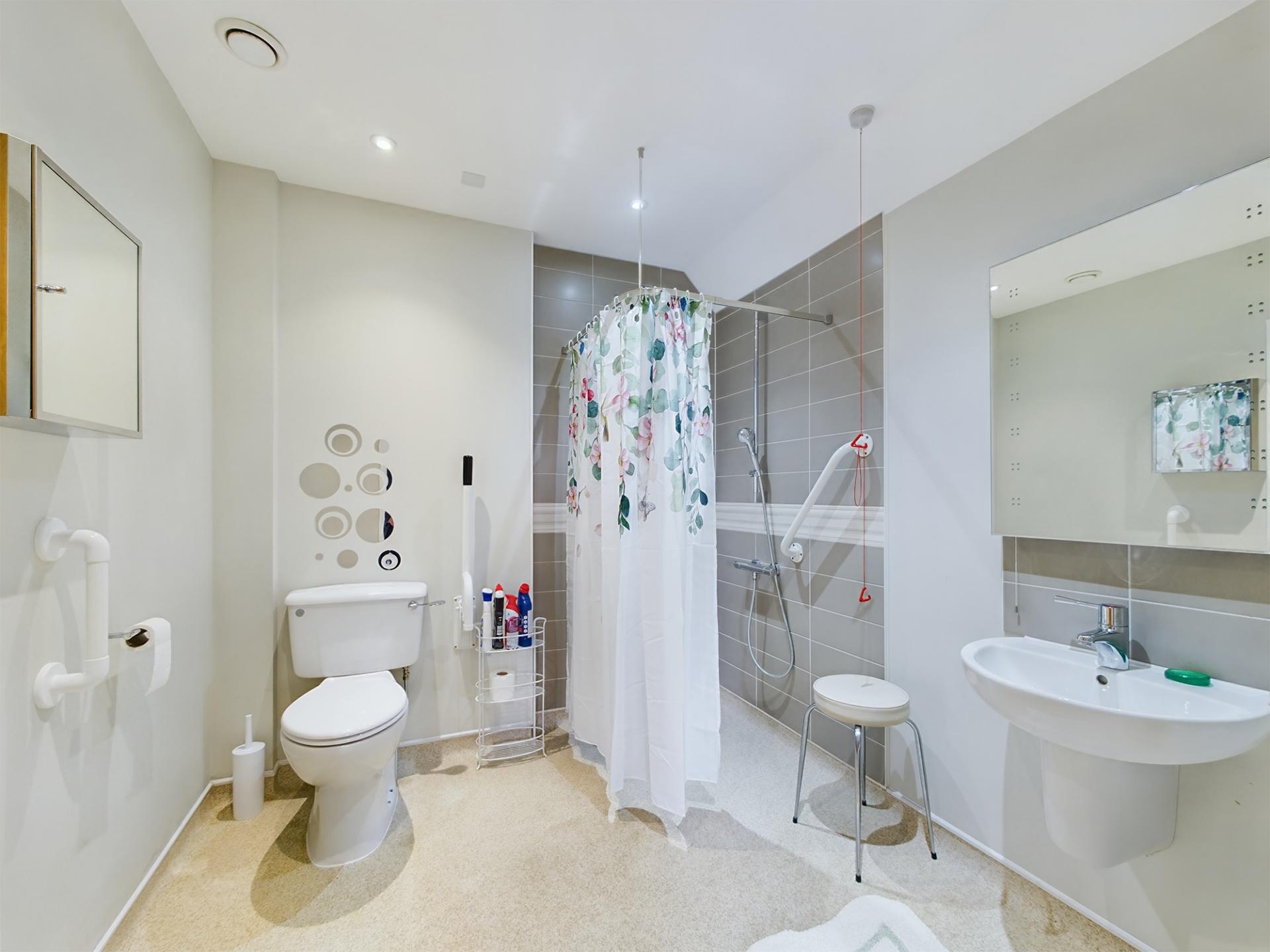 1 bedroom Retirement Property for sale in Horsham