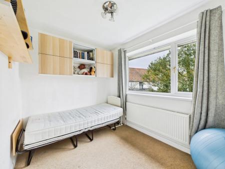 bf0ee0f7-CAM04018G0-