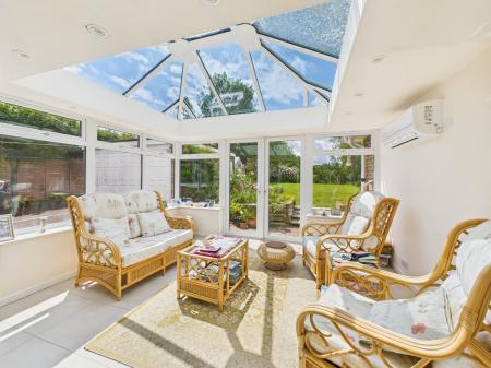 CAM04018G0-PR0260-ST