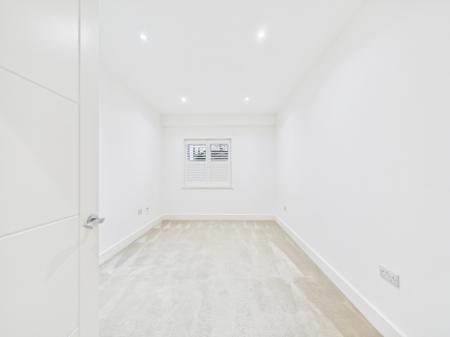 CAM04018G0-PR0393-ST