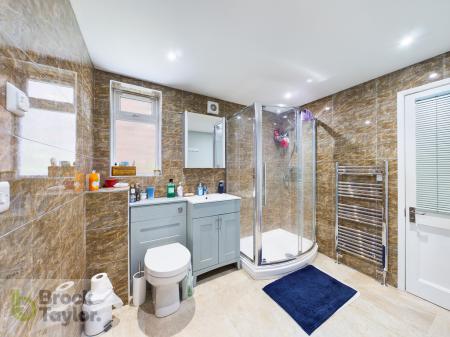 CAM00470P1-PR0038-ST