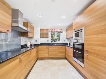 CAM04018G0-PR0399-ST