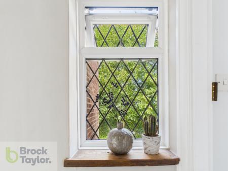 CAM02581G0-PR0131-ST