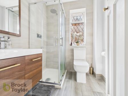 CAM02581G0-PR0131-ST