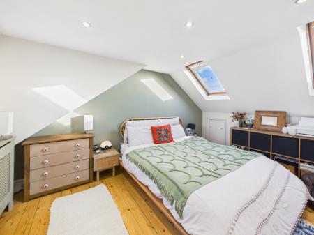 CAM04018G0-PR0412-ST