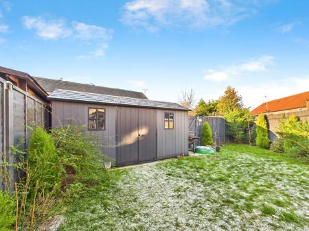 d3b9d731-CAM04018G0-