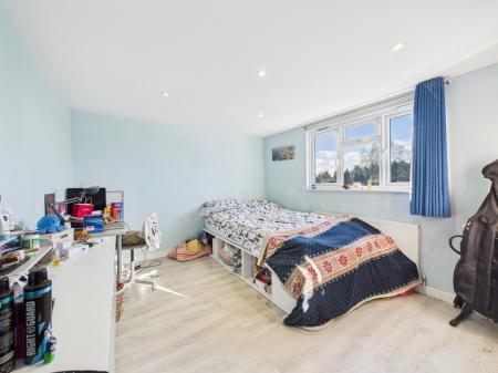 CAM04018G0-PR0409-ST