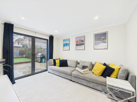 CAM04018G0-PR0414-ST