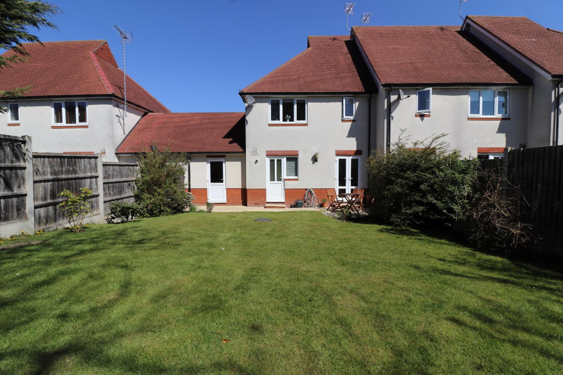 3 bedroom End of Terrace House for sale in Benfleet