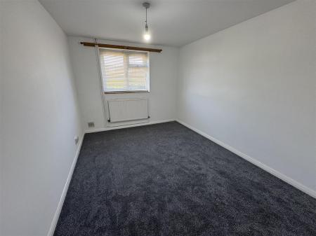 BEDROOM.JPG