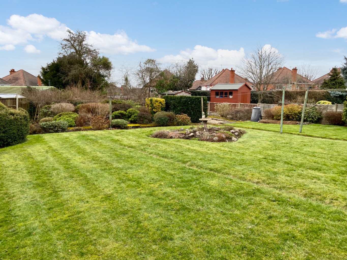 3 bedroom Detached House for sale in Nuneaton