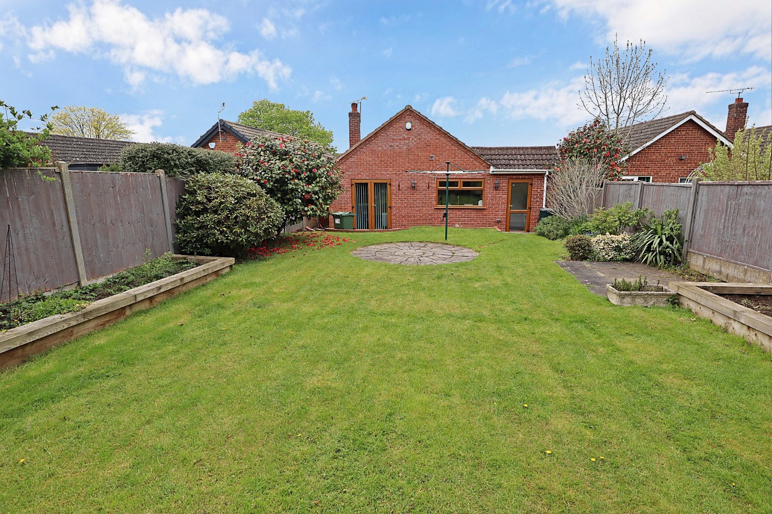 3 bedroom Detached Bungalow for sale in Nuneaton