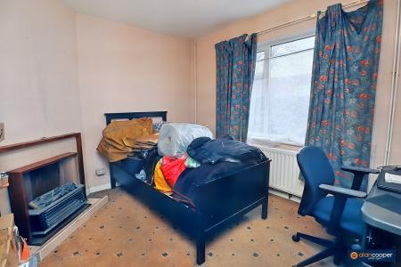 Media image 03