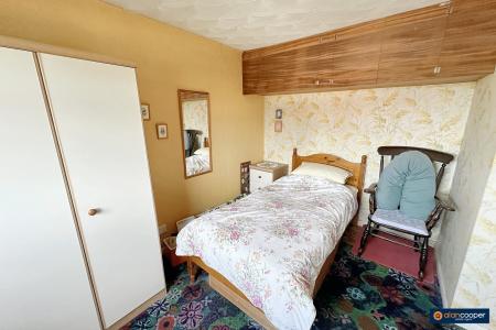 Media image 08