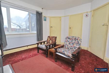 Media image 04