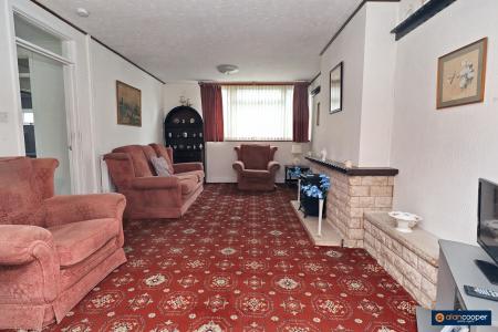 Media image 04