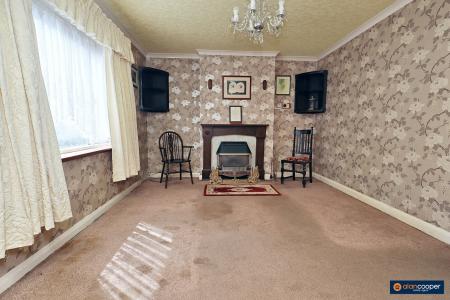 Media image 04