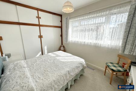 Media image 09
