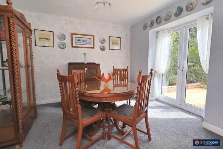 Media image 08