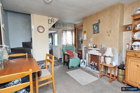 Media image 02