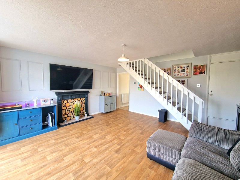 2 bedroom Terraced House for sale in Hythe