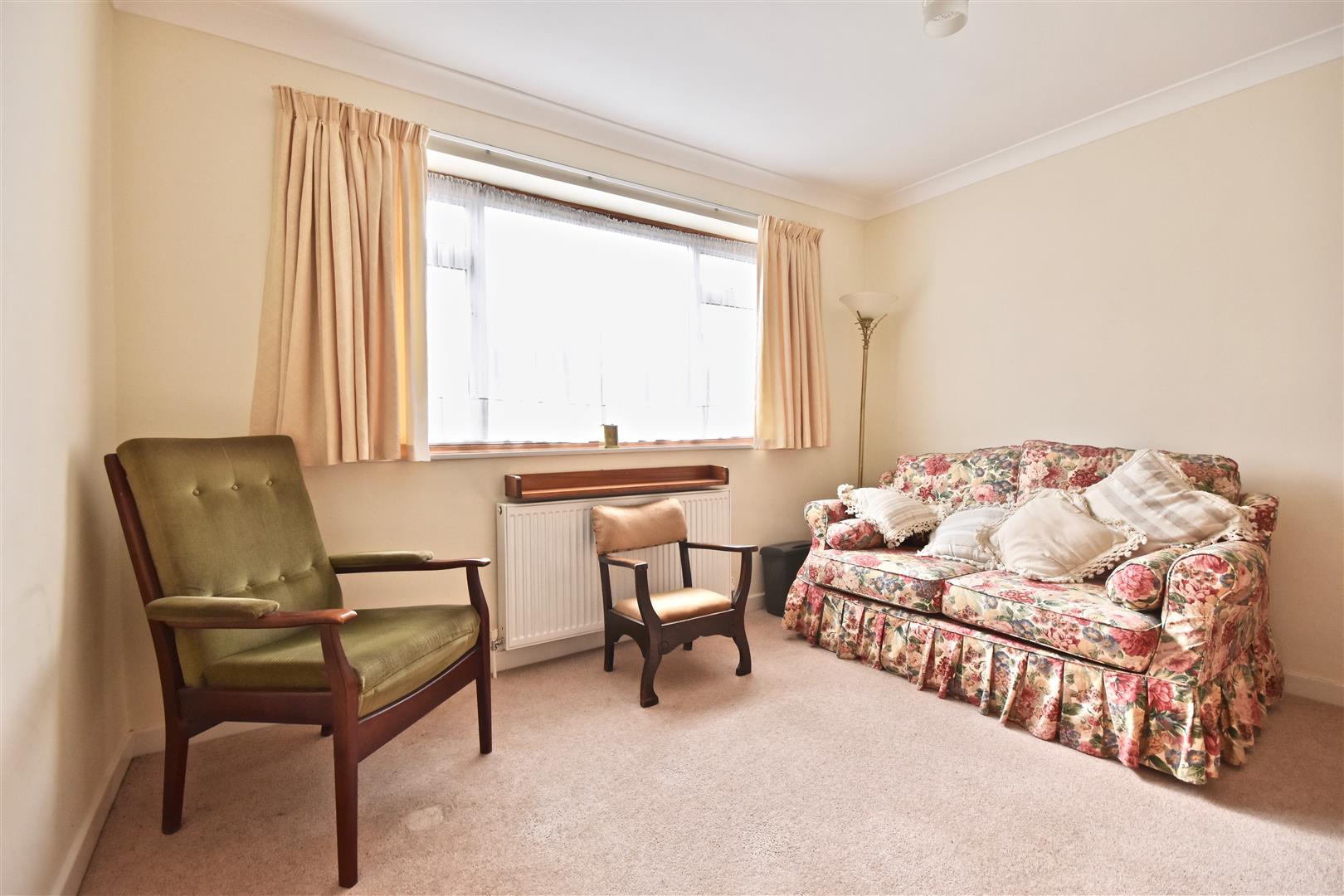 3 bedroom Detached Bungalow for sale in Ashtead