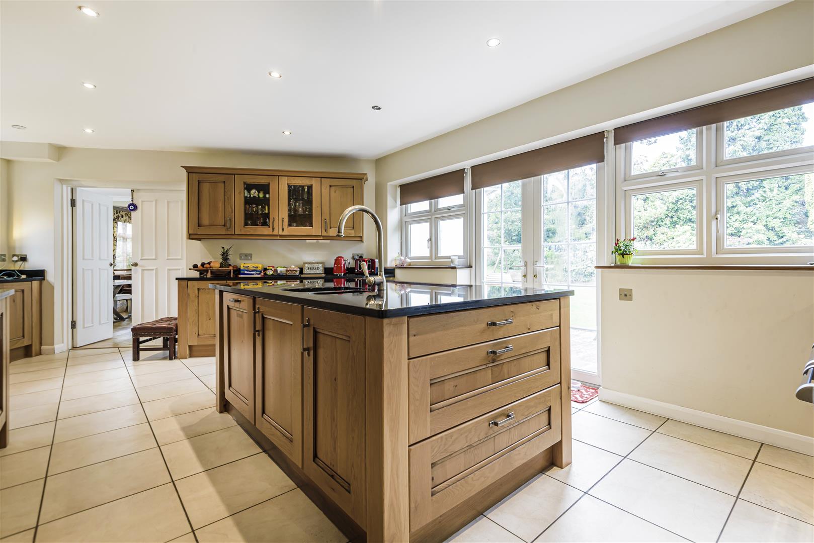 4 bedroom Detached House for sale in Epsom