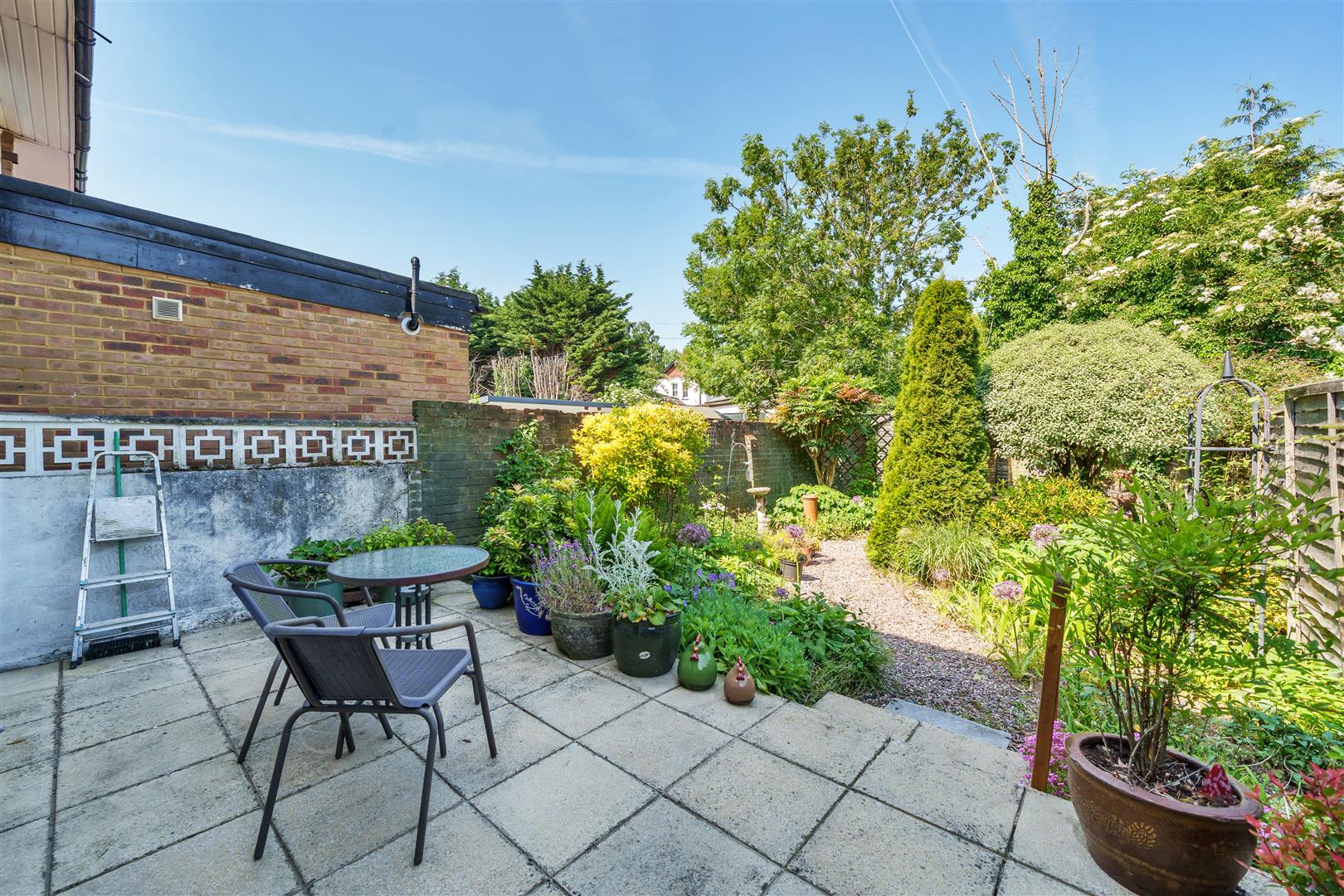 3 bedroom Terraced House for sale in Epsom