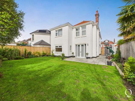 4 Pembroke Road, Bournemouth BH4 8HE