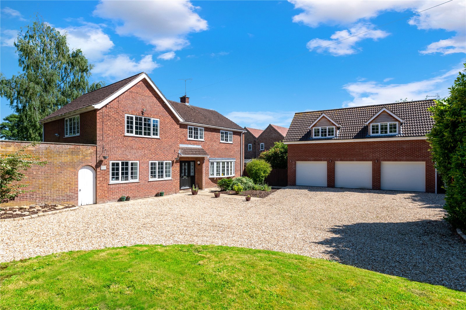 6 bedroom Detached House for sale in Lincoln