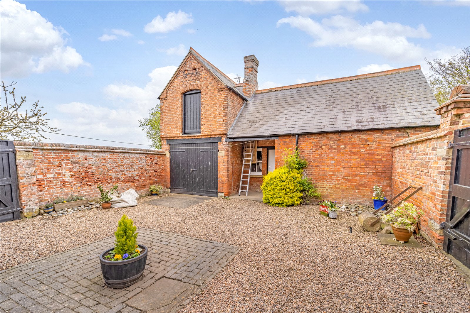 Detached House for sale with 4 bedrooms, Bell Lane, Fosdyke Fine & Country