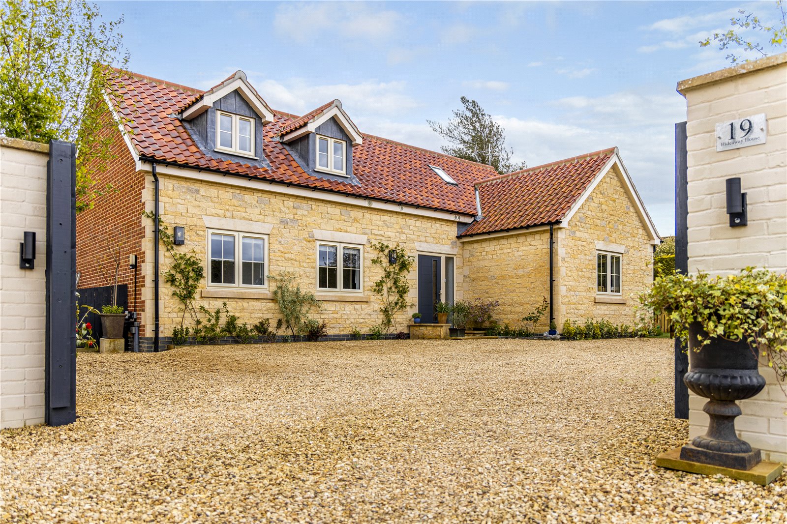 Detached House for sale with 4 bedrooms, 19 Church Lane, Caythorpe