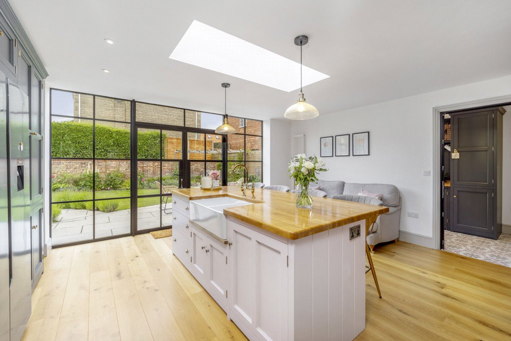 Link Detached House for sale with 4 bedrooms, Drury Street