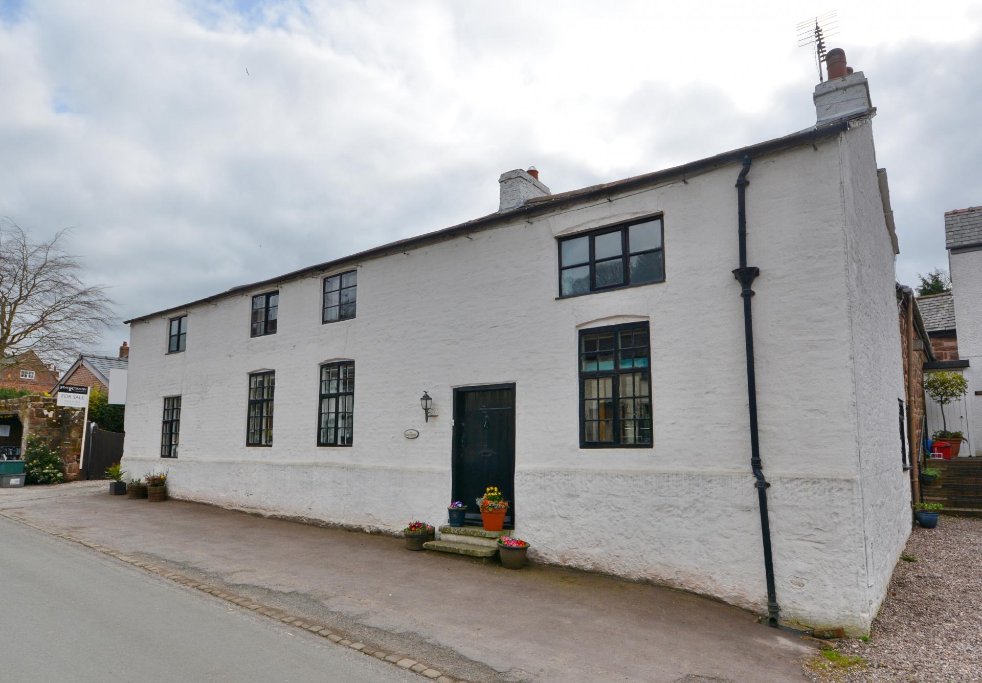 3 bedroom Link Detached House for sale in Burton