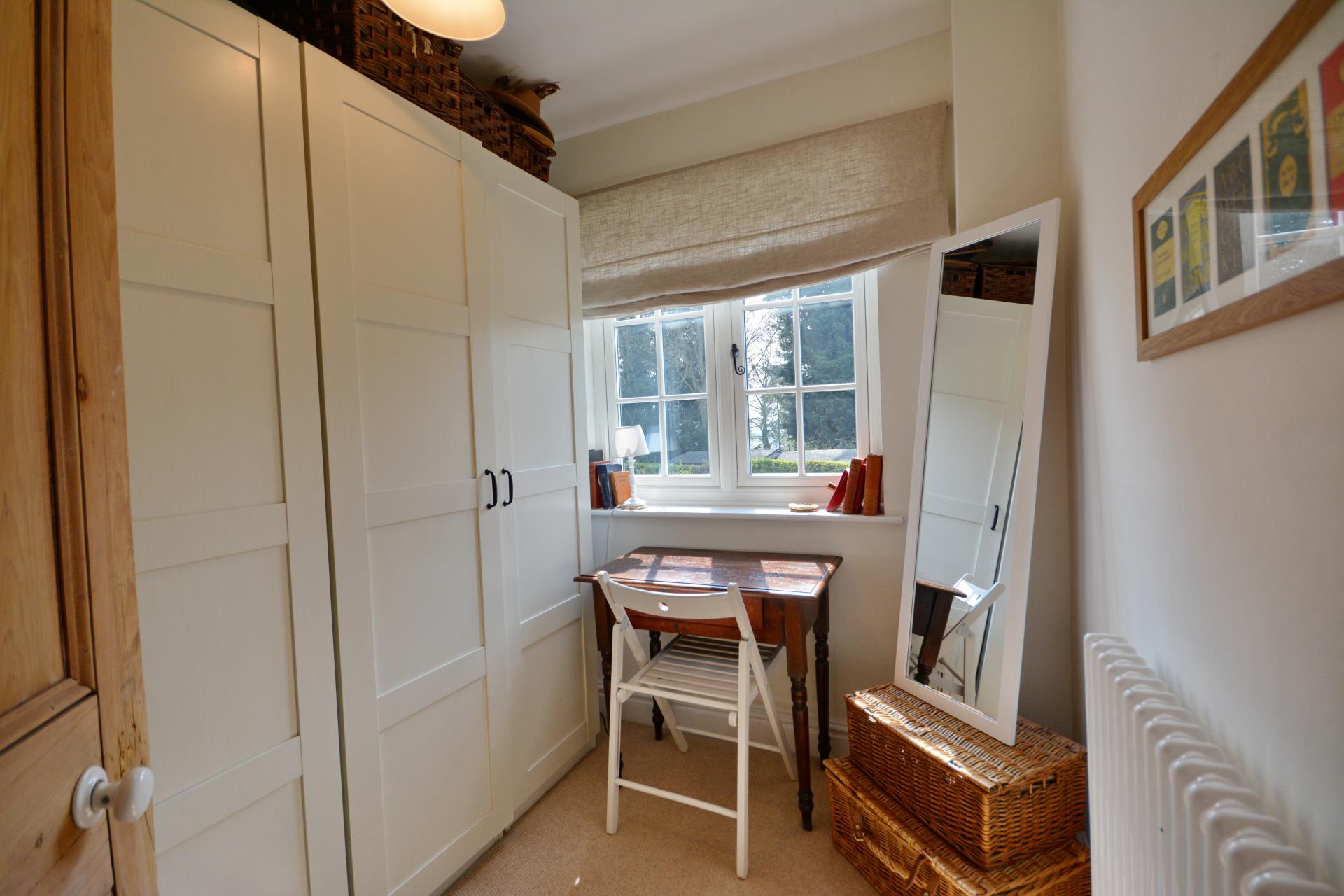 3 bedroom Cottage for sale in Neston