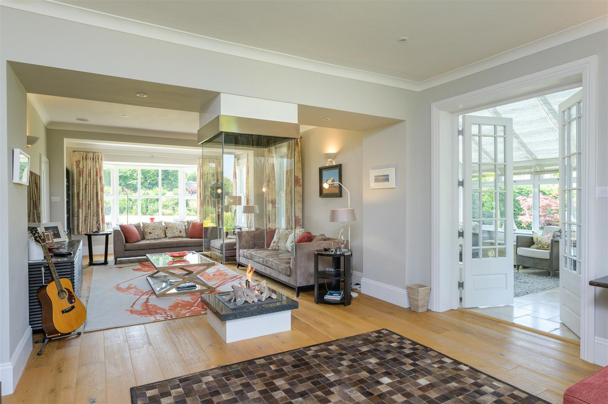 Detached House for sale with 6 bedrooms, Broadway, Fine