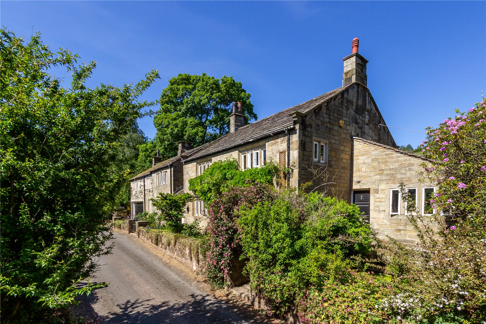 6 bedroom House for sale in West Yorkshire