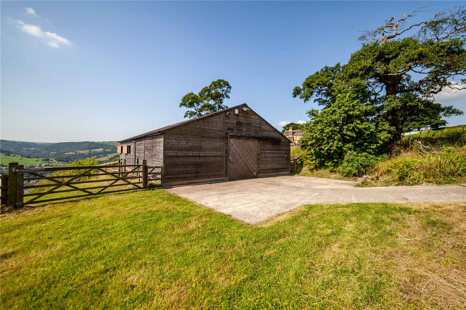 House for sale with 4 bedrooms, Raw Lane, Mytholmroyd Fine & Country