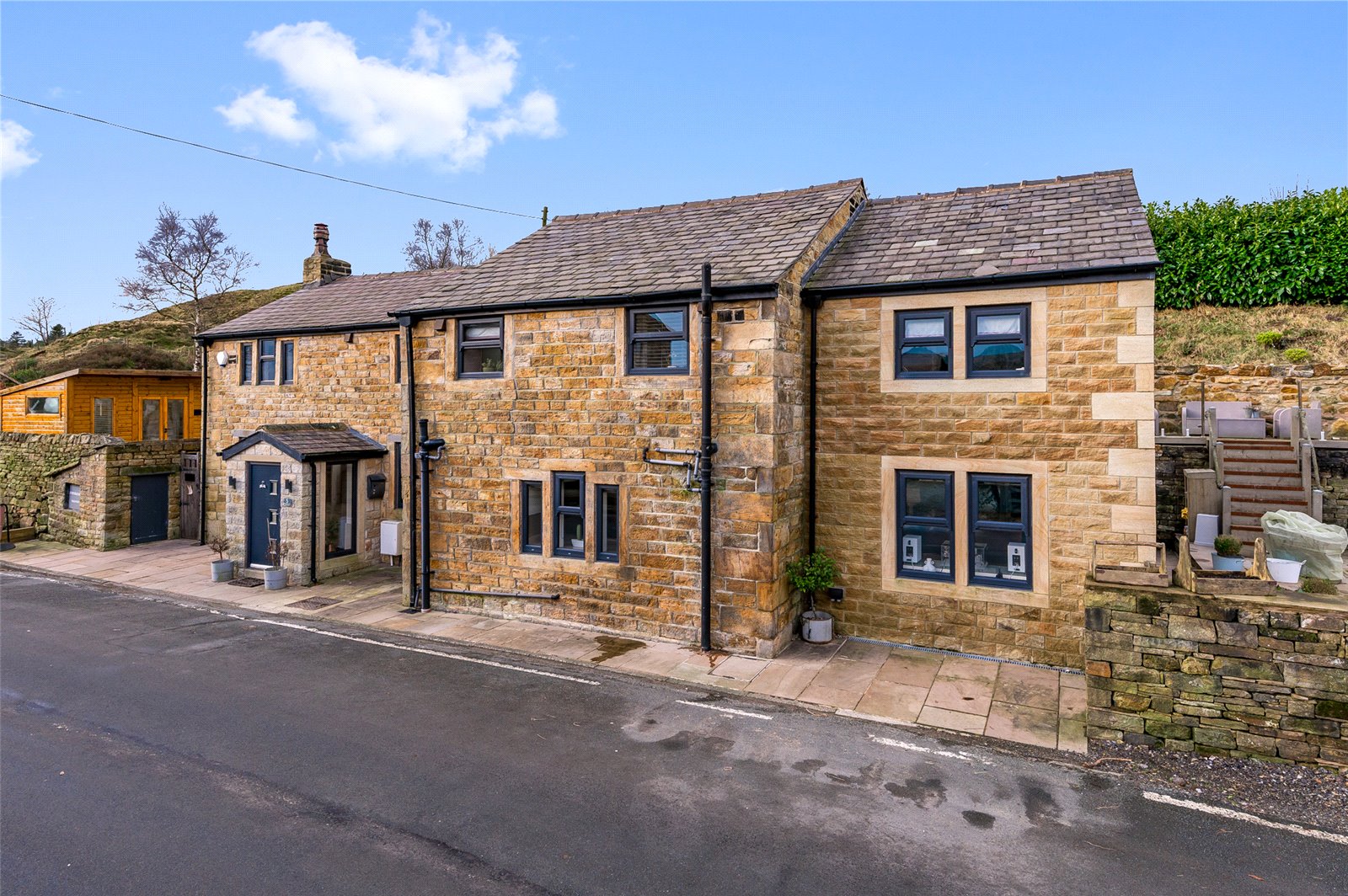 House for sale with 4 bedrooms, Salley Street, Littleborough Fine