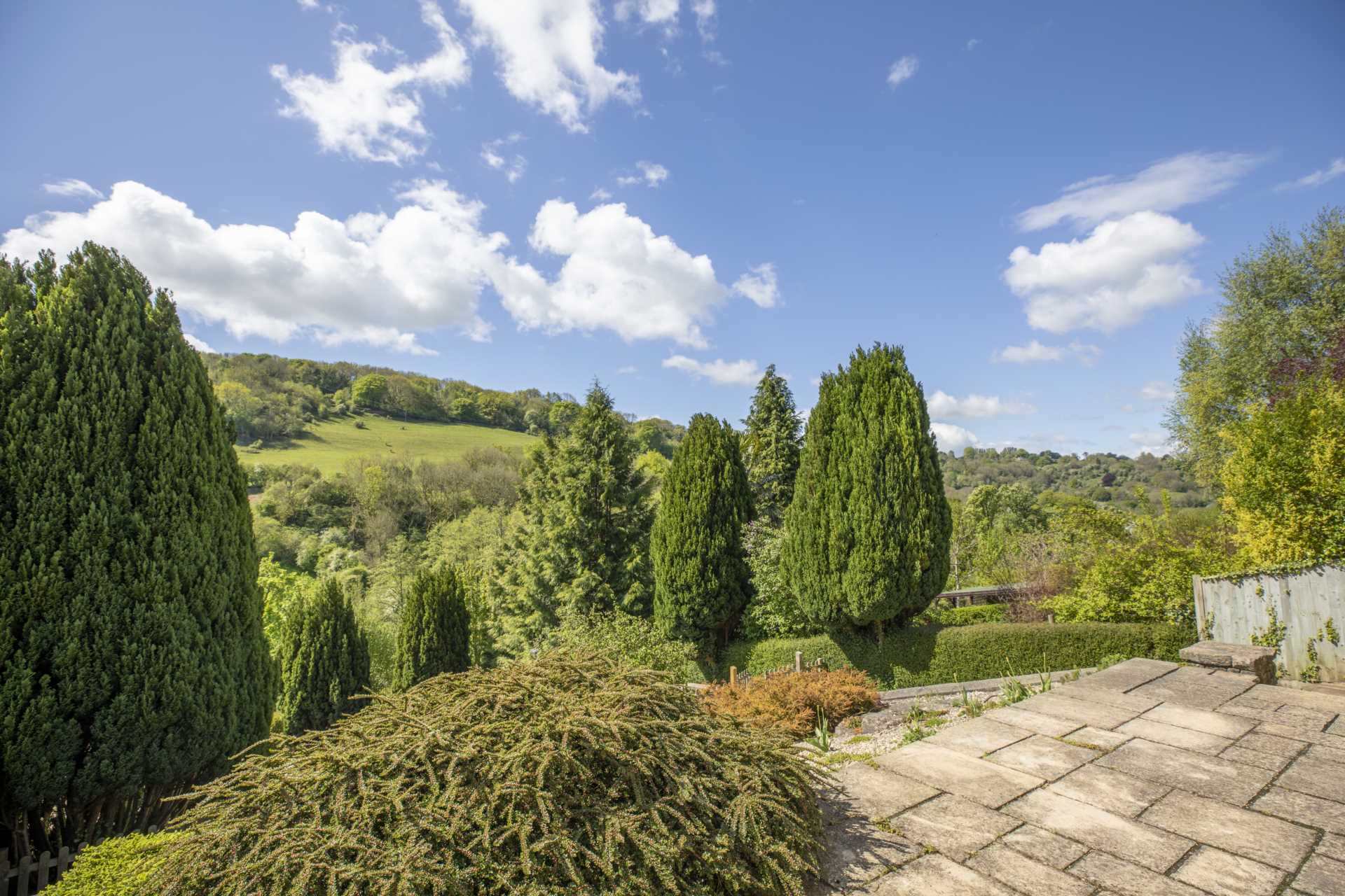 Detached House for sale with 3 bedrooms, London Road, Fine & Country