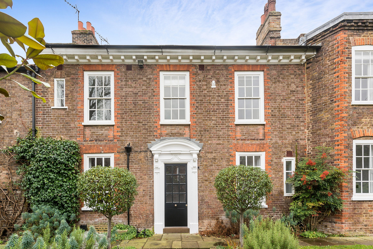 SemiDetached House for sale with 5 bedrooms, Sudbrook Lane, Richmond